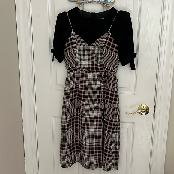 NEM Dresses - Size 2 - Picture 1 of 4